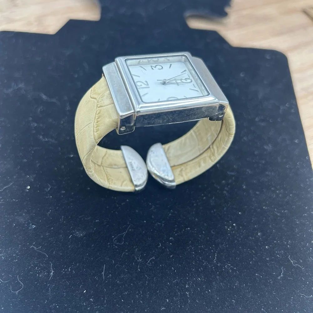 Avon‎ SilvertoneSquareFace Beige FauxCroc-Gator-Reptile Cuff Watch New Battery